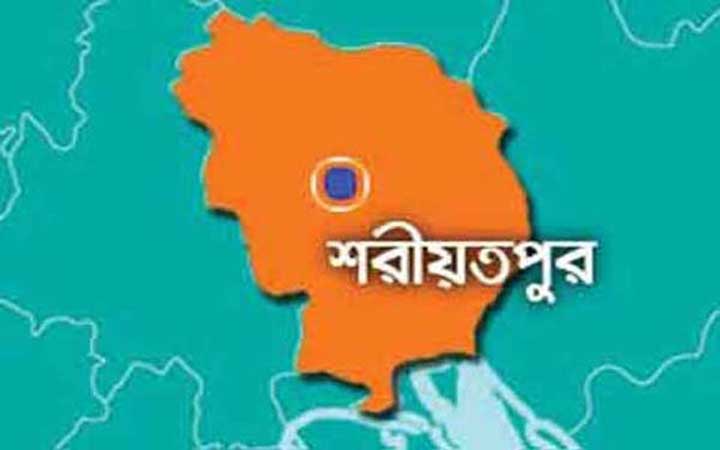 শিক্ষককে মারধর করলেন ছাত্রলীগ নেতা